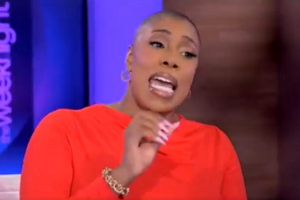 HILARIOUS PROJECTION: MSNBC Host Tries to Suggest No One Knows Who’s Running the Trump White House (VIDEO) |