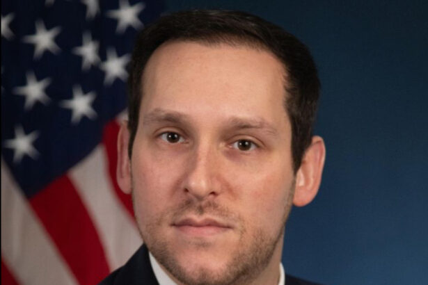 Head of DOJ’s ‘Capitol Siege Division’ Resigns Over Trump’s J6 Pardons— So What Took Him So Long? |