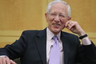 Influential economist Stanley Fischer dies