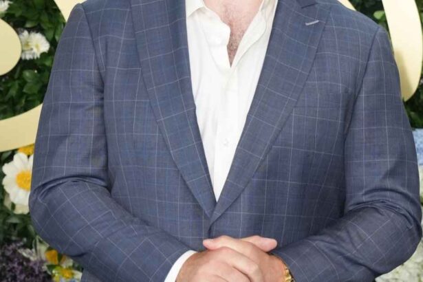 Jason Kelce Strips to American Flag Speedo to Fans’ Delight