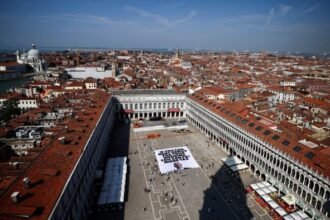 Jeff Bezos’s wedding draws storm of protest in Venice