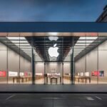 Jim Cramer Notes “It’s Been Hard to Own Apple Lately”