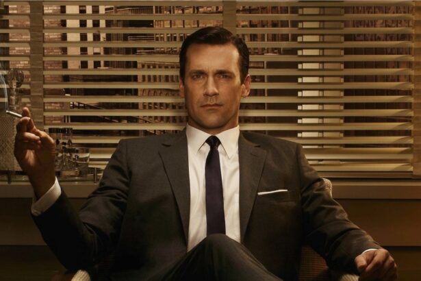 Jon Hamm on Smoking Too Many Fake Cigarettes for ‘Mad Men’
