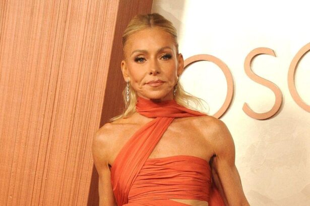 Kelly Ripa Flaunts Body in VERY Suggestive Snaps With Mark Consuelos