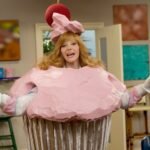 Lisa Kudrow on 20th Anniversary and Season 3 Potential