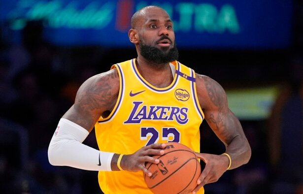 Los Angeles Lakers owner nearing sale to Guggenheim Partners boss