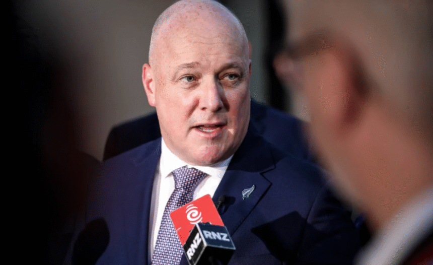 Luxon plays down Cook Islands funding pause