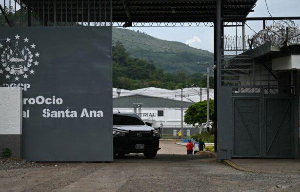 Man wrongly deported to El Salvador returns to US to face human ‘smuggling’ charges