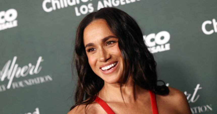 Meghan Markle’s 8 Weekender Tote Look Is  on Amazon