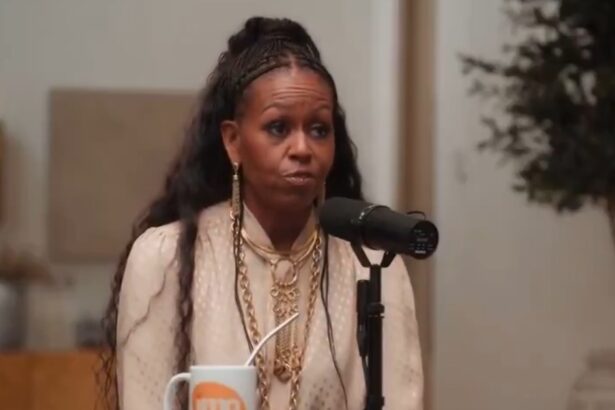 Michelle Obama Breaks Her Silence on Eldest Daughter Ditching Her Last Name (AUDIO) |