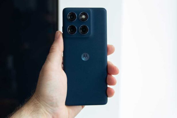 Motorola Edge 60 Review: Stuck in The Middle