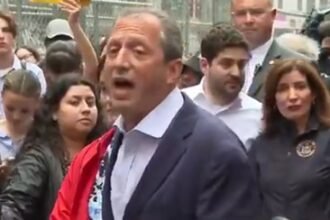 NEW: NYC Mayoral Candidate Busted By ICE for Obstructing Their Enforcement Activities at Immigration Court Speaks Out Following His Release from Federal Custody (VIDEO) |