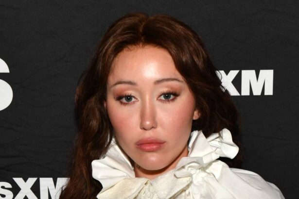 Noah Cyrus Bonds With Love on the Spectrum’s Abbey in Cute Encounter