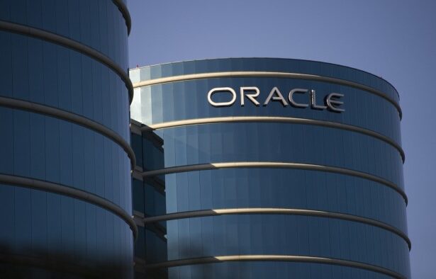 Oracle shares hit record high on bn cloud contract