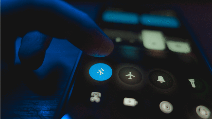 PSA: Always Turn Off Your Phone’s Bluetooth When You’re Not Using it