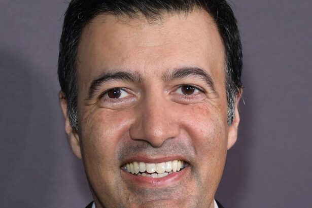 Paramount Global CFO Naveen Chopra Exits, Andrew Warren Set as Interim