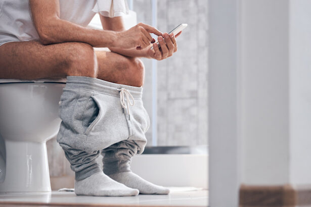 Pooping Is a High-Stakes Event That Could Be Fatal For One Group : ScienceAlert