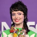 ‘SNL’ Star Says This ‘Crazy’ Mixup With Show Icon Made Her Sob ‘Hysterically’