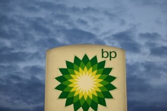 Shell says it has ‘no intention’ of making offer for BP