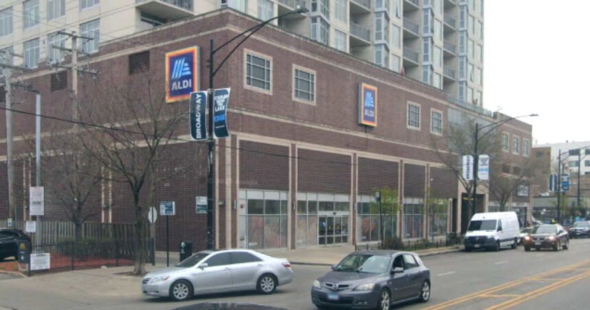 Shoplifter stabs grocery store employee in Edgewater