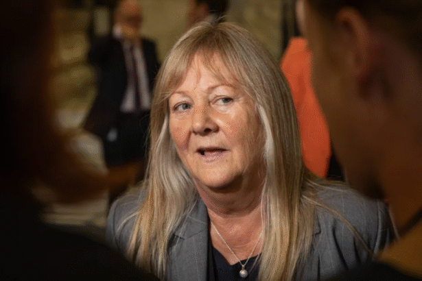 Simmonds out and about and talking trash in recess week