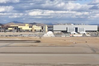 SoftBank chief pitches tn AI and robotics complex in Arizona