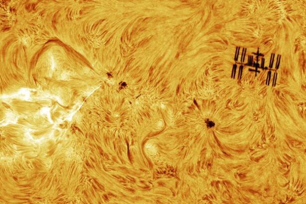 Solar Flare Photobombs The ISS in Perfectly Timed Photo : ScienceAlert