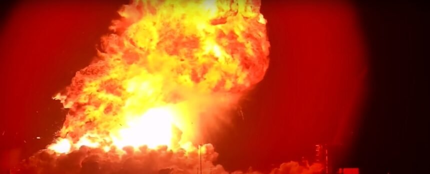 SpaceX Starship Explodes in Towering Fireball : ScienceAlert