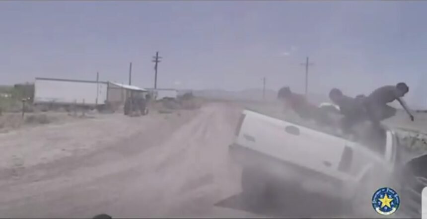 Texas DPS High-Speed Pursuit Results in Capturing 19 Illegal Aliens (VIDEO) |