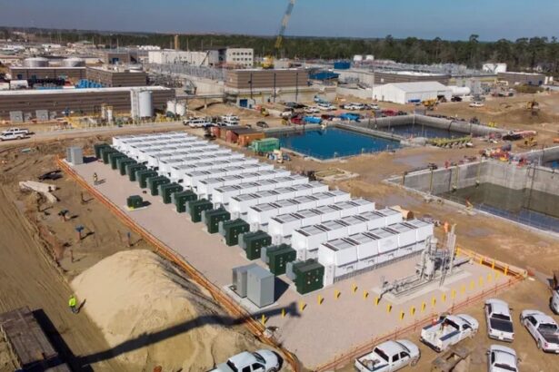 Texas finalizes .8B to build solar, battery, and gas-powered microgrids