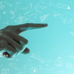 The Deceptive Power of Maps (with Paulina Rowinska)