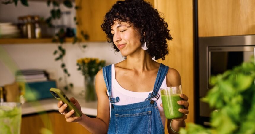 This Detoxifying Greens Powder Provides a Daily Reset Naturally