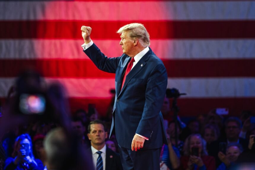 Trump Orders ICE to Expand Illegal Immigrant Deportation Efforts
