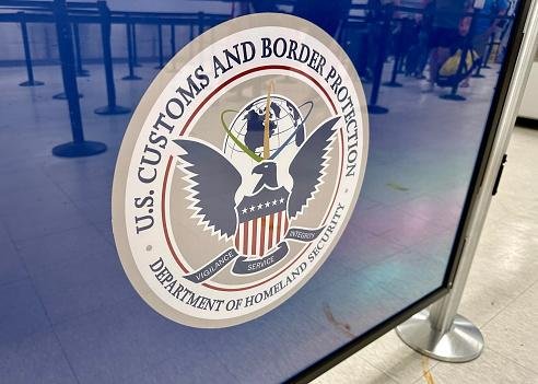 Trump bans nationals from 12 countries