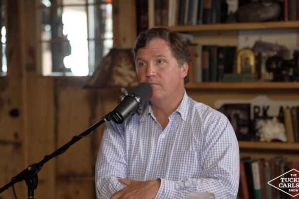 Tucker Carlson Exposes Murdoch Plot to Take Down Trump — Says They Urged Him to Run Against 45 Right After Axing His Show |