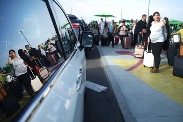 Uber’s new shuttles look very familiar to anyone who’s taken a bus