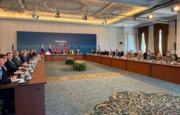 Ukraine and Russia exchange peace memorandums in Istanbul