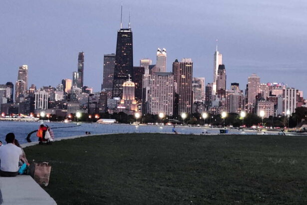 Wave of daytime car break-ins hits lakefront