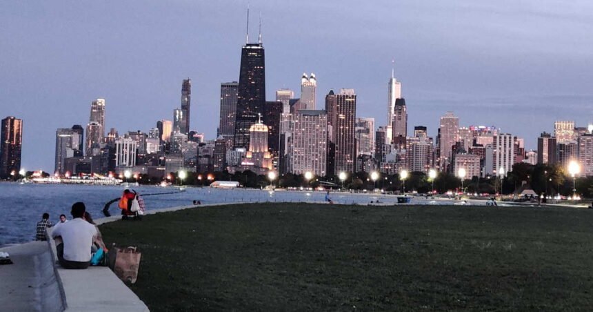 Wave of daytime car break-ins hits lakefront