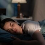 What sleep scientists recommend doing to fall asleep more easily