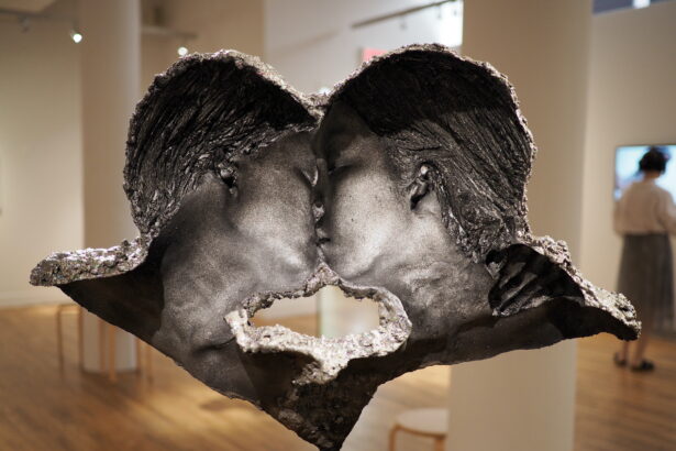 Young Joon Kwak’s Luminescent Bodies