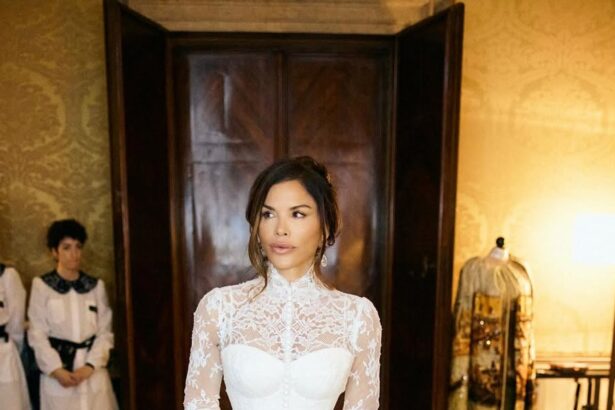 Lauren Sánchez Bezos’s Ongoing Fashion Fascination With Sophia Loren
