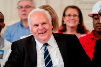 ‘Heart and soul of FedEx’ Fred Smith dies