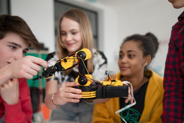 11+ Strong Class Projects for Middle School Engineering Classes