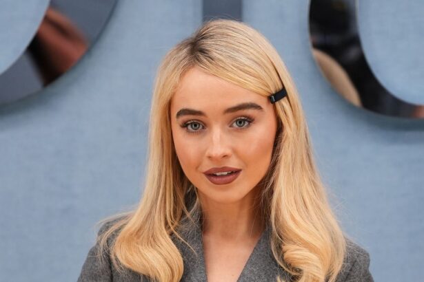 The ‘Older Sister Side Part’ Is This Summer’s Nostalgia-Hitting Hair Trend