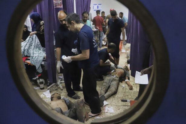 32 Palestinians killed trying to reach food distribution hubs, Gaza authorities say : NPR