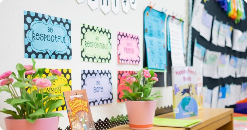 33 Original Bulletin Board Ideas + Classroom Decorations