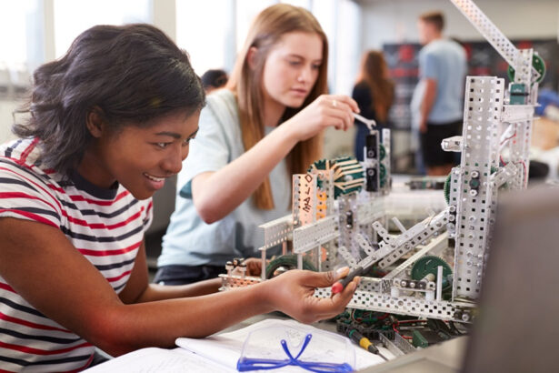 9 Creative Class Projects for High School Robotics Class
