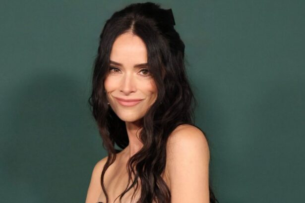Abigail Spencer Joins Josh Charles in Fox’s ‘Doc Martin’ Adaptation
