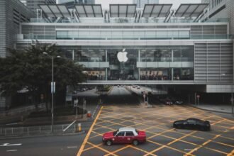 Analyst Calling for Apple (AAPL) CEO Tim Cook’s Exit Says Company ‘Fooled’ Investors About AI